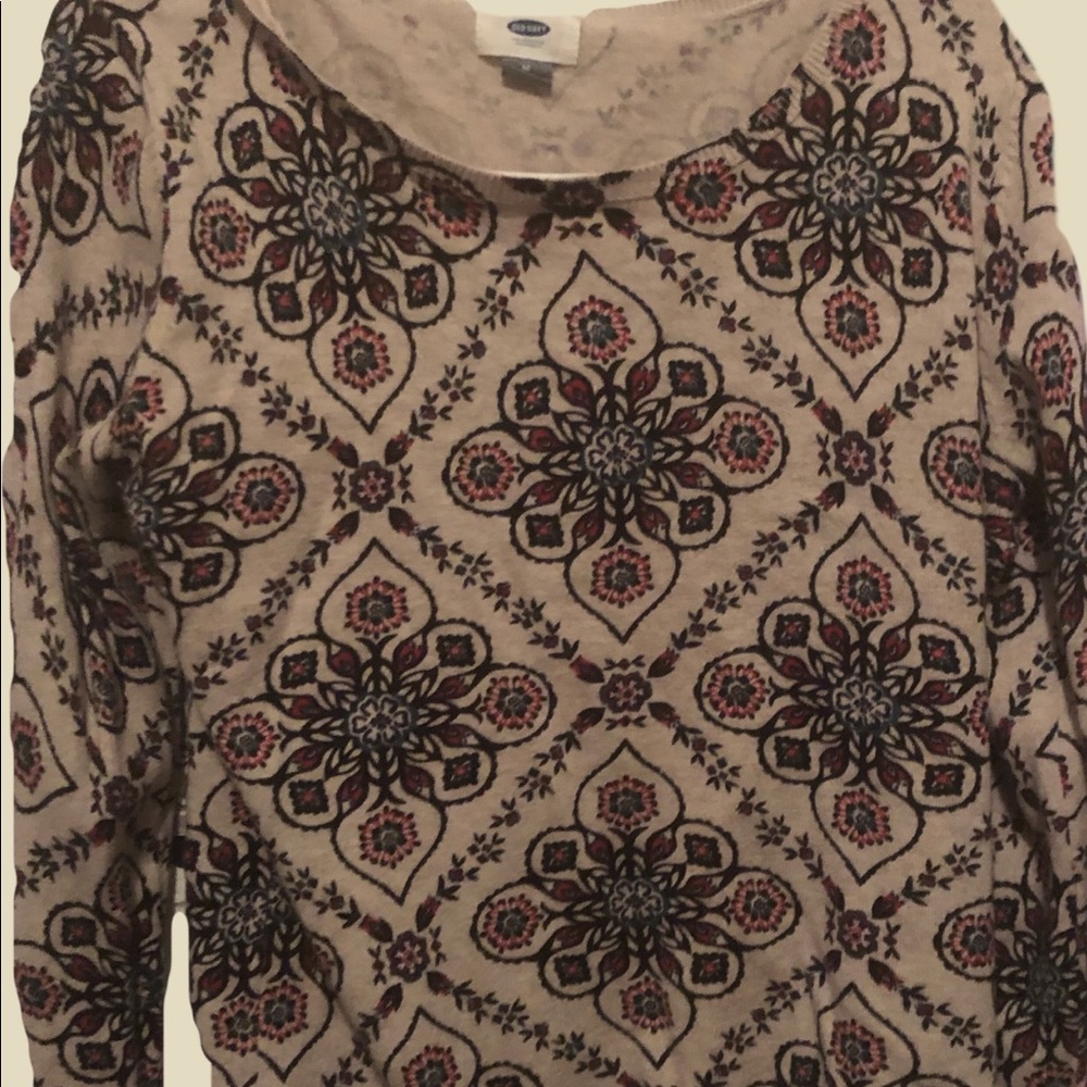 Old navy Patterned sweater (taking offers)